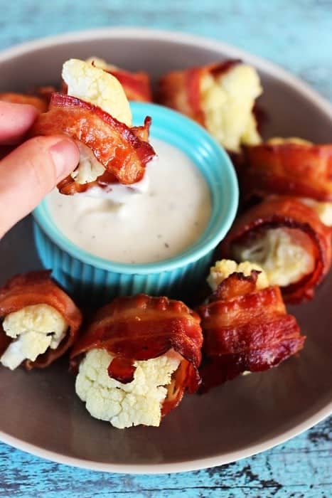 On the ketogenic diet and need easy ketogenic recipes? You can make these easy keto snacks in the microwave!