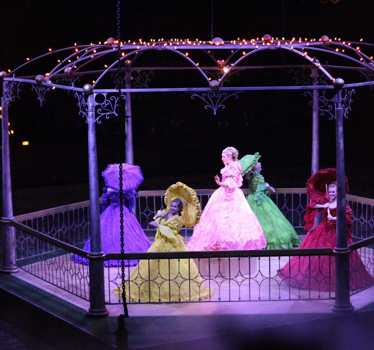 Dolly Parton's Dixie Stampede Review Sweet T Makes Three