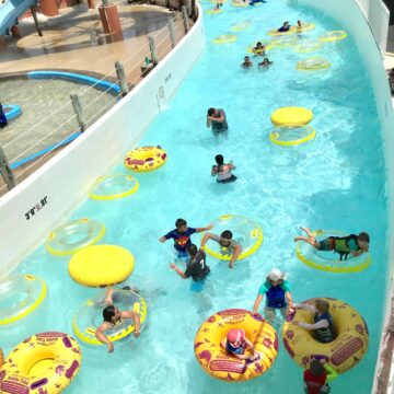 torrent river lazy river at schlitterbahn new braunfels.