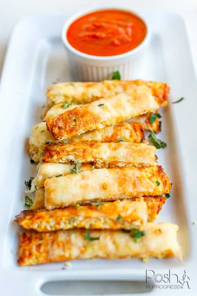 keto cheesy cauliflower bread sticks