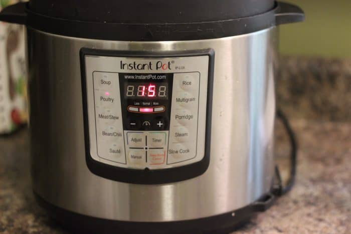 instant pot pressure cooker set to 15 minutes