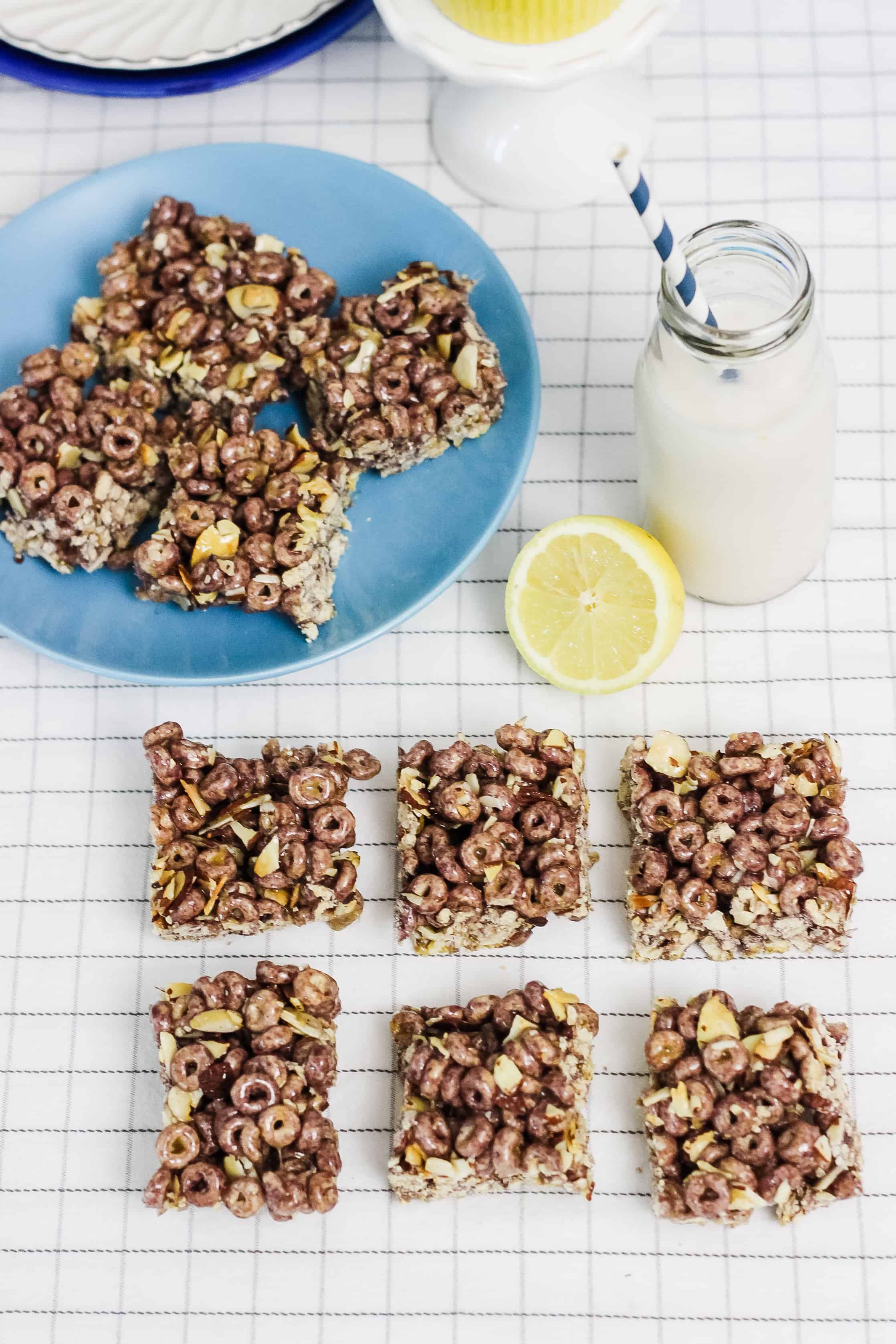 Lemon Blueberry Breakfast Bars Sweet T Makes Three