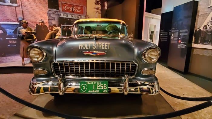 car inside the rosa parks museum