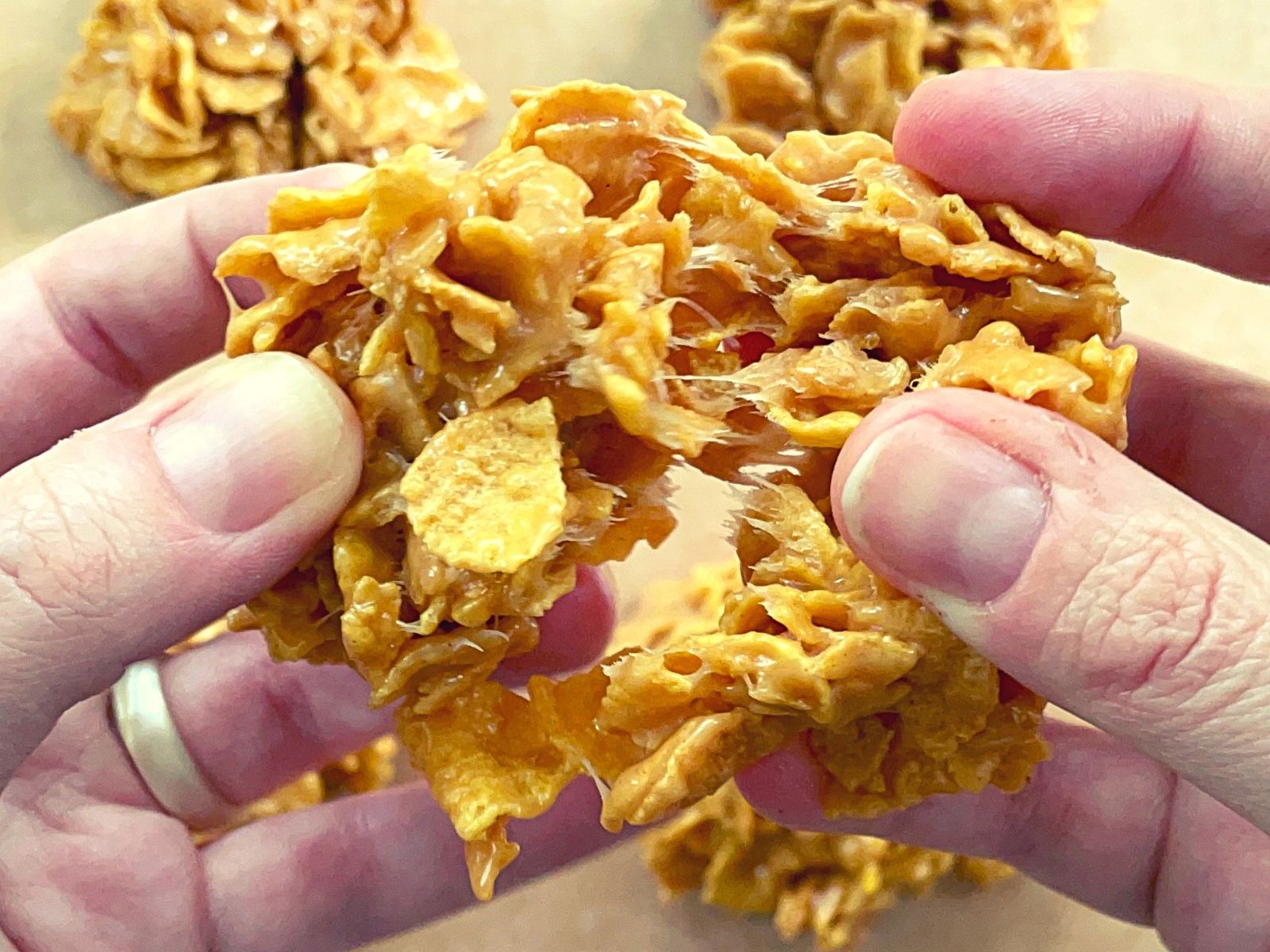 Peanut Butter Corn Flake Bars - Cooking With Carlee, corn flakes 