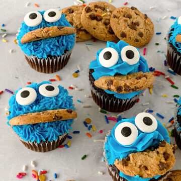 Cookie Monster cupcakes with chocolate chip cookies.